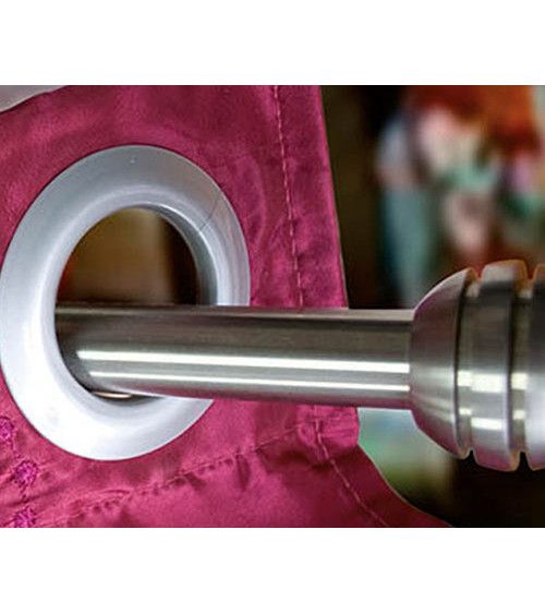 Les oeillets clipsables se posent facilement à la main grâce à leur fermeture clic. Œillets PVC clips