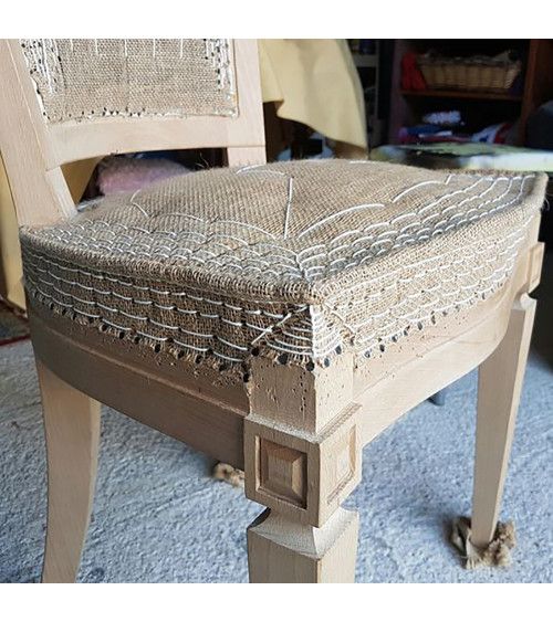 La ficelle à piquer est idéale pour le piquage des garnitures et la couture de toile fortes. La ficelle à piquer est idéale pour le piquage des garnitures et la couture de toile fortes.