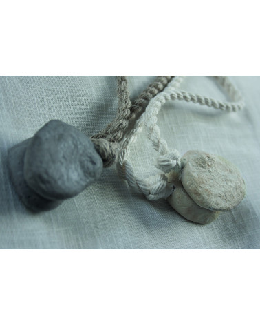 embrasse rideaux, galet, design, décoration, pas cher, facile à poser, sans perçage