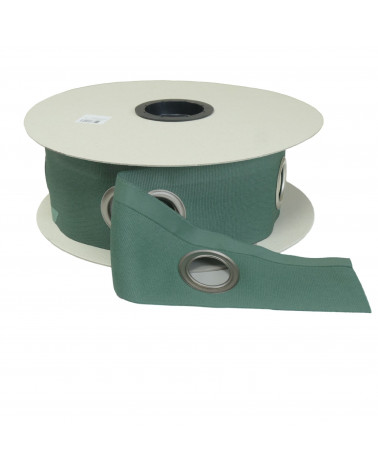 Une bande à œillets prêt à poser;
Il suffit de coudre la bande sur votre tissu