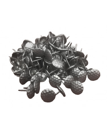 fabrication meubles, clous, pas cher, réfection fauteuil, clou décoratif avec une tête martelée, bricolage, DIY