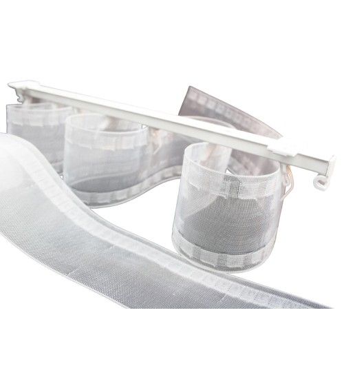 Le ruban vague transparent de 75 mm est utilisée pour créer des rideaux avec des plis réguliers et ondulés, appelés plis Wave.