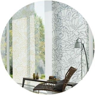 Rails Rideaux Wave et Parois Japonaises : Votre Solution Sur-Mesure